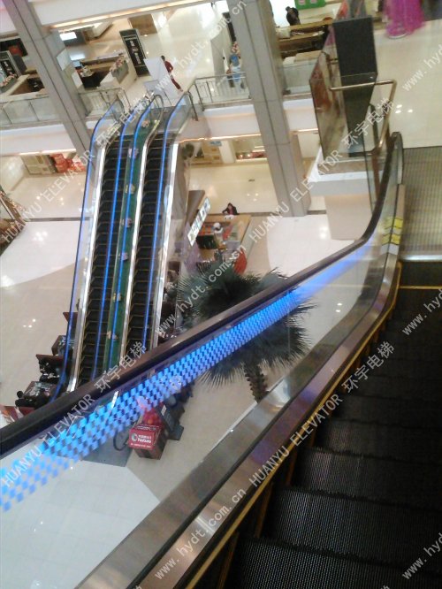 扶手暗藏?zé)魩?>
                </div>
                            </div>
    </div>
</div>





<footer>Copyright © 2025 北京市環(huán)宇電梯工程有限公司　<a style=